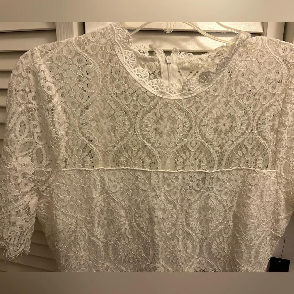 White lace midi dress with cut out details - Picture 2 of 3